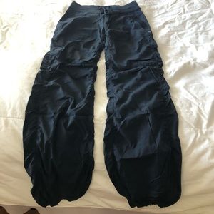 Lululemon Athletica Navy Studio Pants - Size 6T